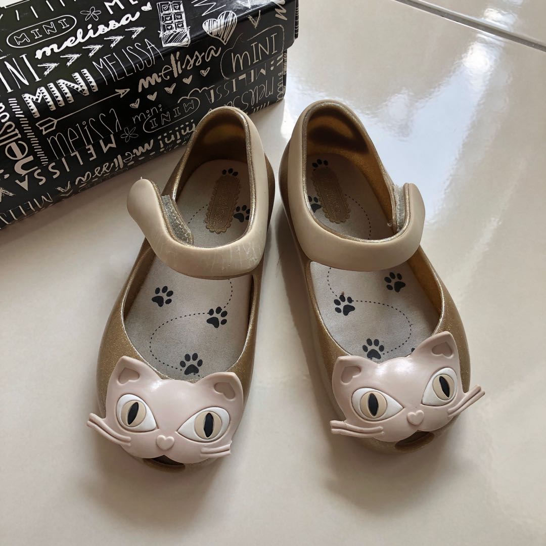 Mini melissa cat hotsell