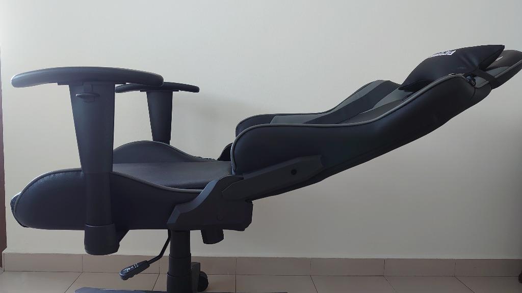 Xiaomi Ergonomic Gaming Chair (HDJY001GM), Furniture & Home Living