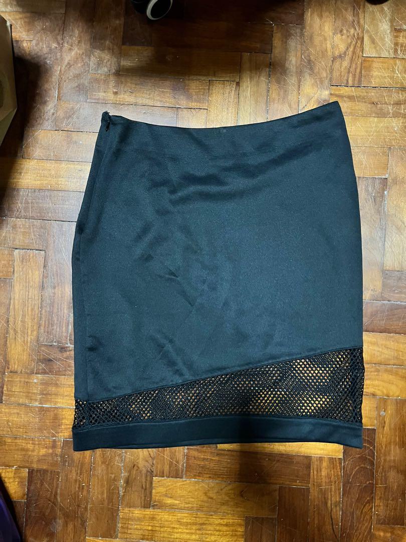 Zalora Black Skirt Size L Women s Fashion Bottoms Skirts on