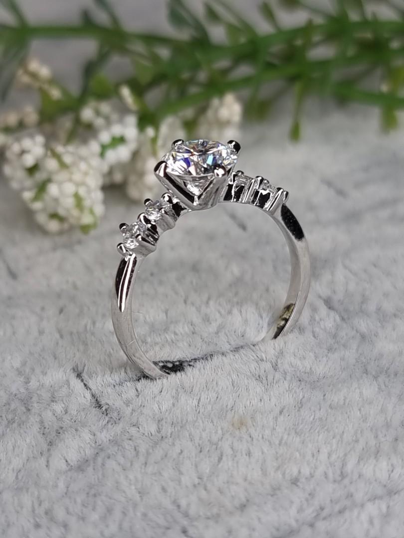 White moissanite clearance diamond