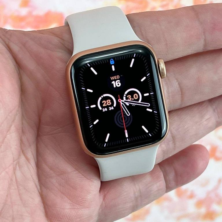 正規 【最終SALE】 美品 Apple Watch SE 40mm ゴールドおまけ付 - その他