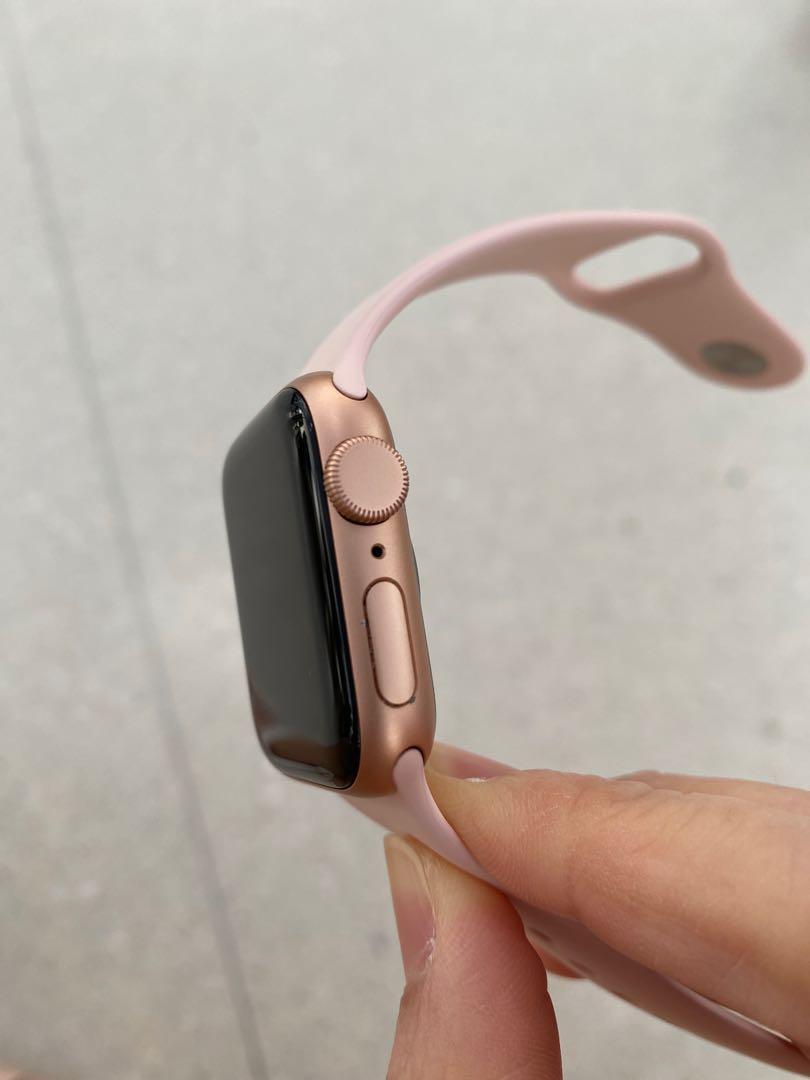 Gold apple watch with pink band hot sale