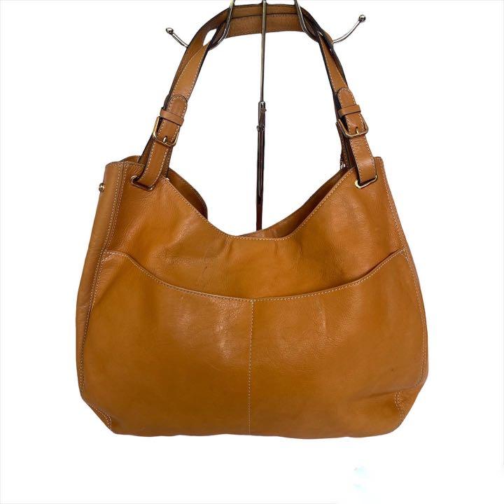 Sale! Auth Bean Pole Hobo Bag (Category: Shoulder Bags) located in Cotabato. Submitted by littlestuff08 (Listing ID 1152750808, Image 2). Description: Description: Style: Auth Bean Pole Hobo Bag Condition: EUC.Like New. (please check photos for more details) Size: Please check measurents in the photos Mine @ Php 980 Inclusion/s: None. Note: For Preowned/Used Items, please manage your expectation. If you are meticulous w/ flaws or used clothing, I