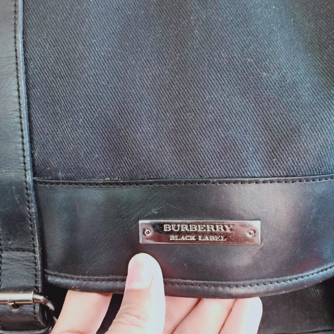 Real or fake Burberry Black Label bag? Seller is selling this beautiful bag  for €50, but some letters of the label look a bit wonky to me. Thoughts? :  r/Burberry
