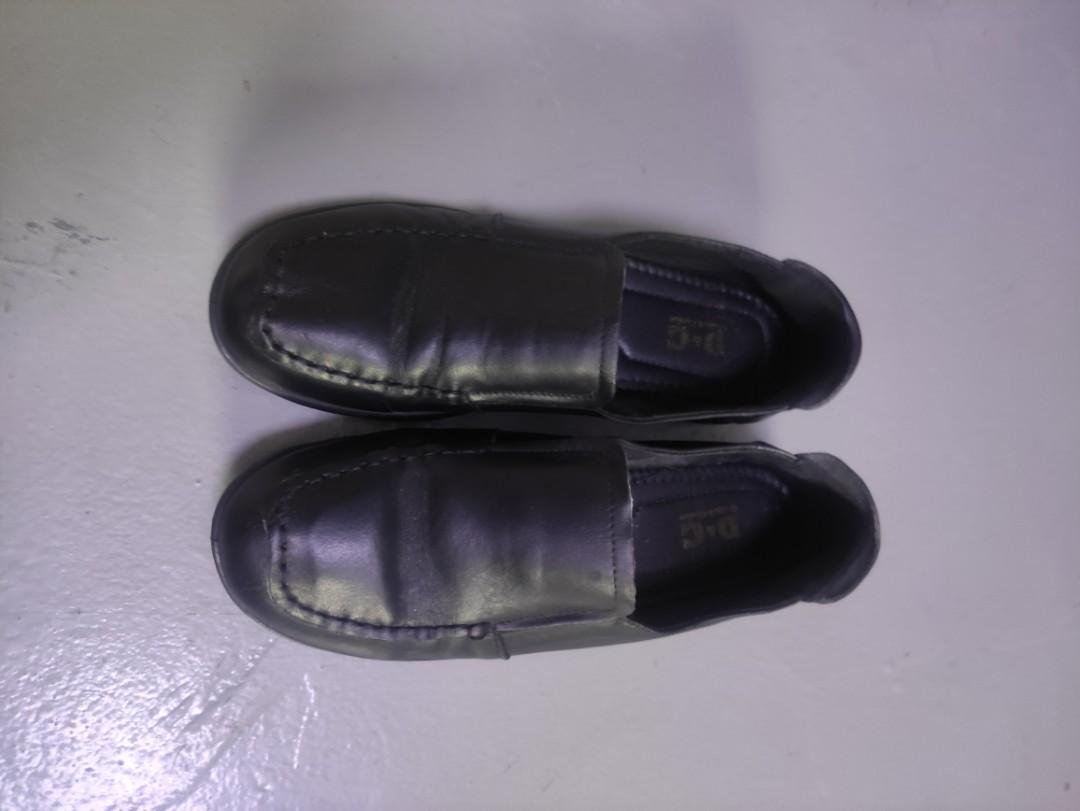 Black full cover shoes size 38 Women s Fashion Footwear Flats