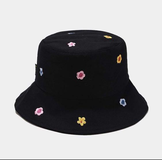 bucket hat, Fesyen Wanita, Aksesoris di 