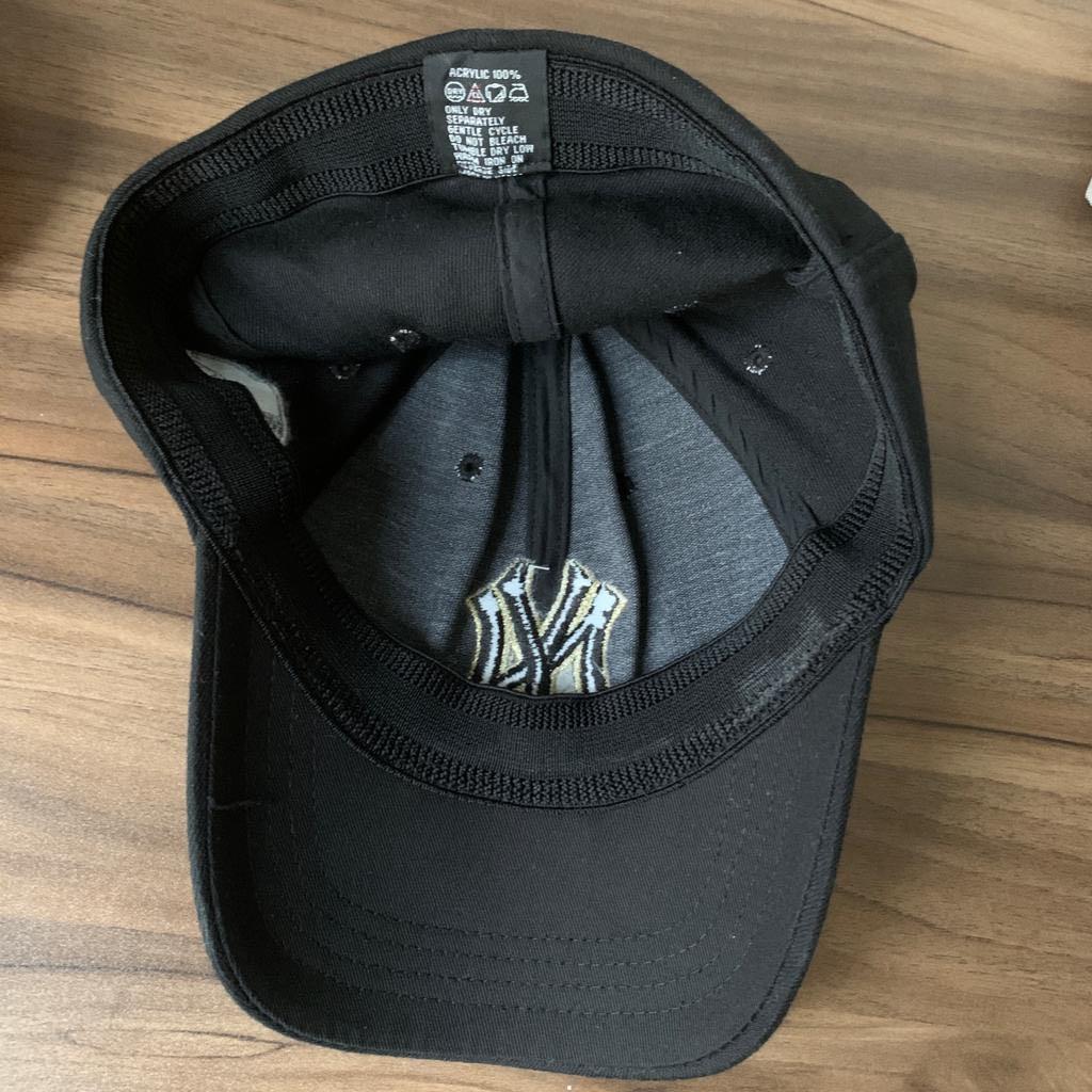 Cap (Category: Caps & Hats) located in Singapore. Submitted by joannee_ho (Listing ID 1152555151, Image 4). Description: Brand New Adidas cap:$16 Model: X17021 Size: OSFW (54-56cm) New York Yankees ’47 Gold Mettalic : $16 Size: 56-58cm Ferrari : $16 Size : 50-52cm.