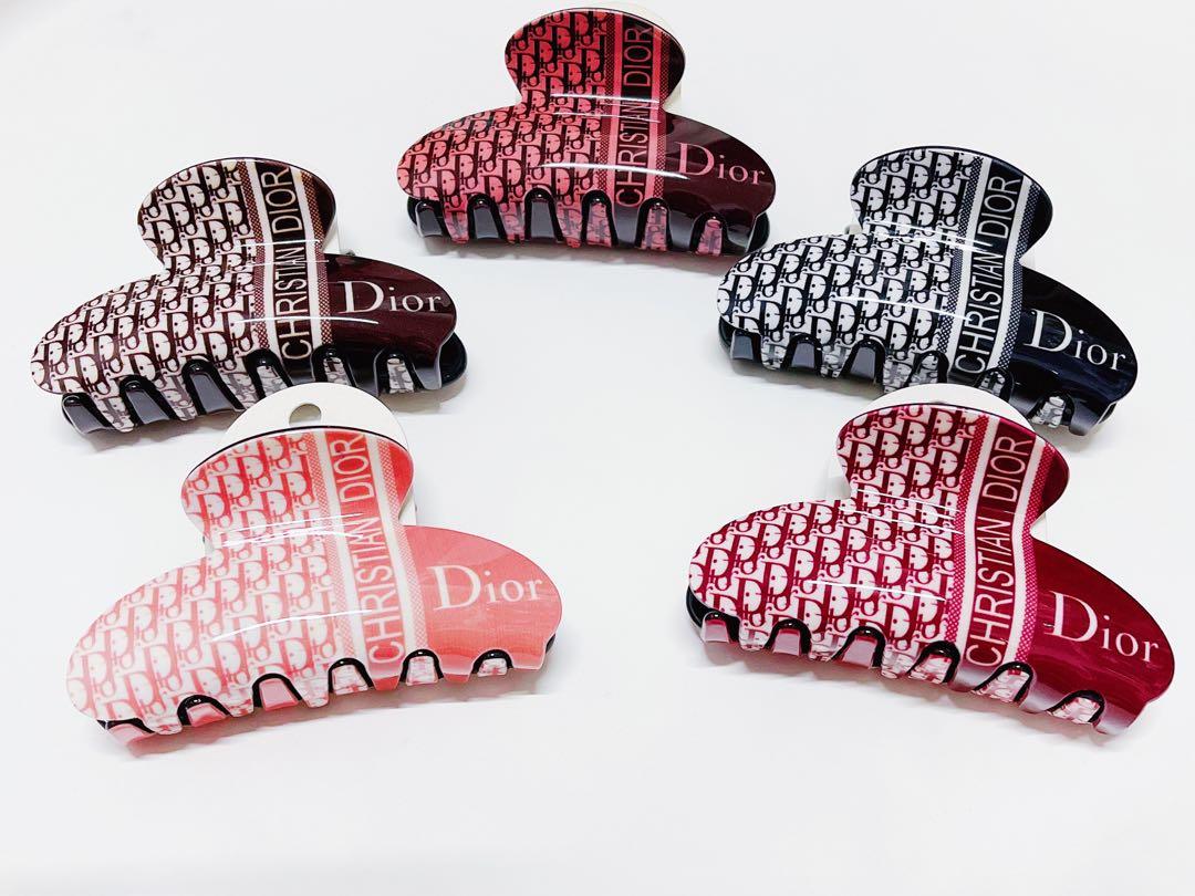 CD hair claw brand hair claw, Women's Fashion, Watches