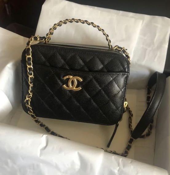 Chanel 22S Medium Vanity Case with Handle, Women's Fashion, Bags ...