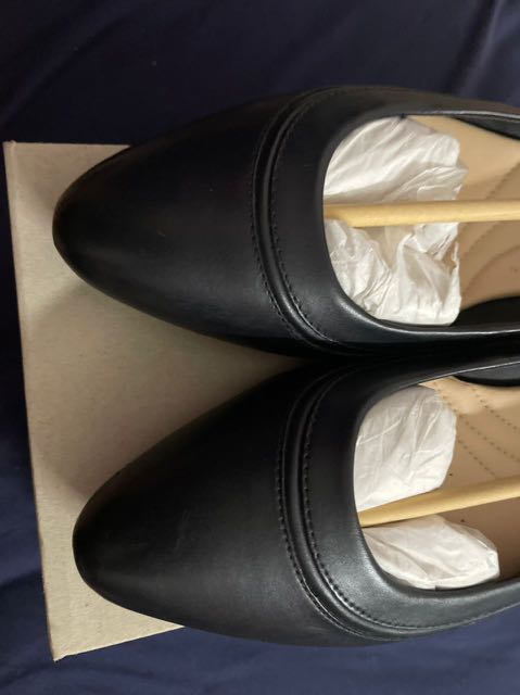 clarks loriann jeni Women s Fashion Footwear Loafers on Carousell