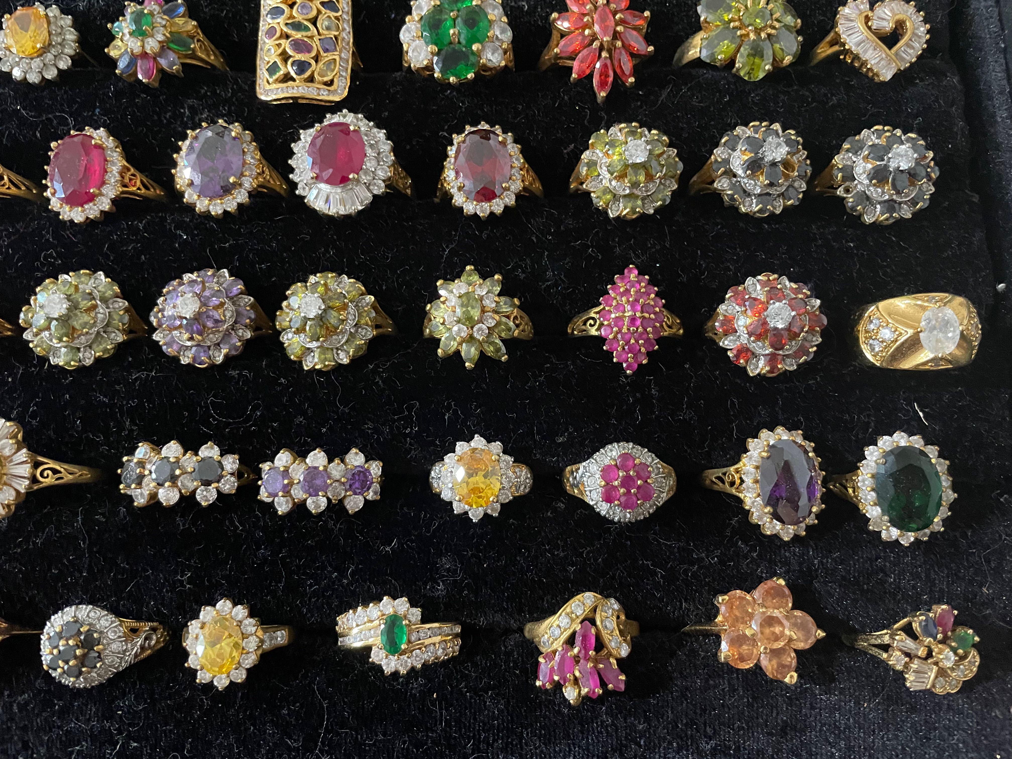 Gold costume rings outlet