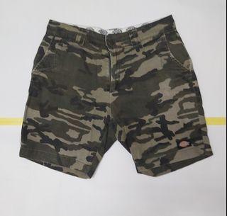 Dickies short camou actual size 32