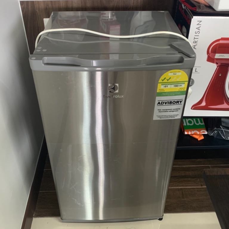 Electrolux mini bar fridge, TV & Home Appliances, Kitchen Appliances