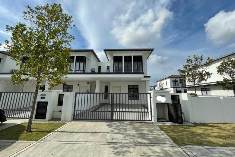 END LOT | Double Storey Terrace House Type C Graham Garden Eco Grandeur ...