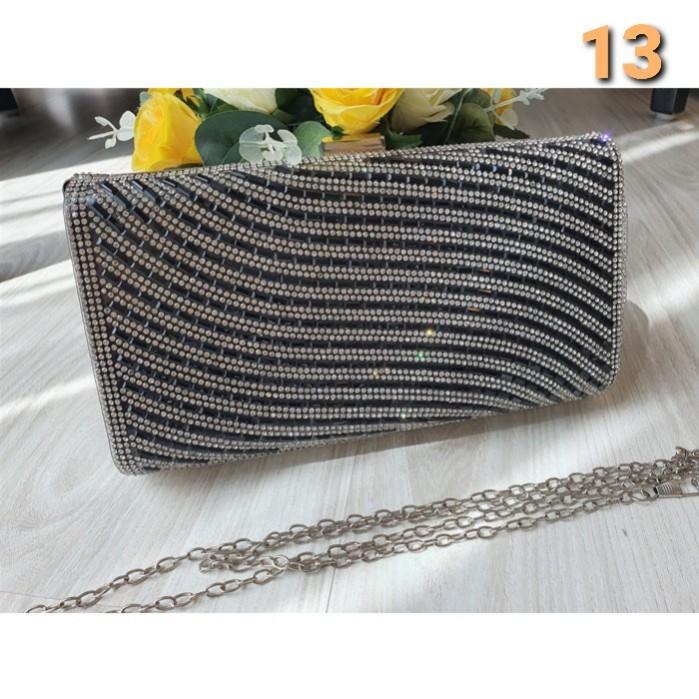 FREE POST to West Malaysia only Ready Stock Ladies Dinner Clutch Bag With Long Strap Chain color black gold silver price for EACH shown as