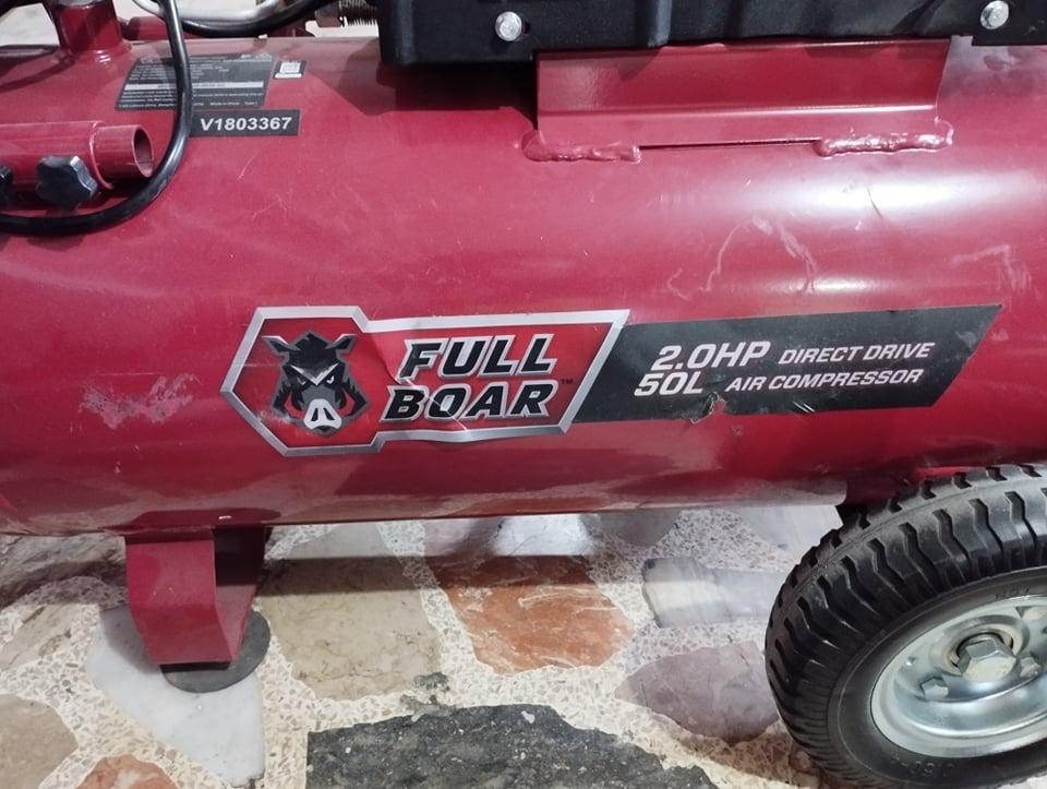 Full Boar Air Compressor 2.0HP 50L, Commercial & Industrial