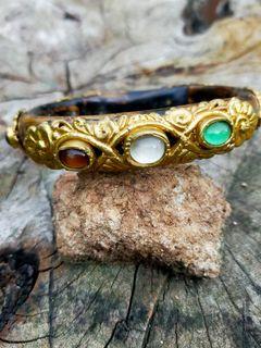 Gelang Akar Bahar