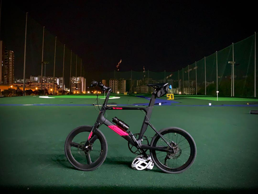 JAVA CL carbon (flat bar) (Category: Bicycles) located in Singapore. Submitted by lennyyyyy (Listing ID 1152613299, Image 1). Description: JAVA CL Carbon mini velo - carbon frame (internal cabling) - aftermarket tri-spoke carbon wheels (451) - Litepro 56T chain ring (single) - KMC chain - Shimano hydraulic brakes - Shimano Altus shifter (9sp) - Shimano casette (11-28t) - Ritchey carbon stem - Ritchey carbon handle bar - around 9kg Will include al