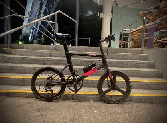 JAVA CL carbon (flat bar) (Category: Bicycles) located in Singapore. Submitted by lennyyyyy (Listing ID 1152613299, Image 4). Description: JAVA CL Carbon mini velo - carbon frame (internal cabling) - aftermarket tri-spoke carbon wheels (451) - Litepro 56T chain ring (single) - KMC chain - Shimano hydraulic brakes - Shimano Altus shifter (9sp) - Shimano casette (11-28t) - Ritchey carbon stem - Ritchey carbon handle bar - around 9kg Will include al