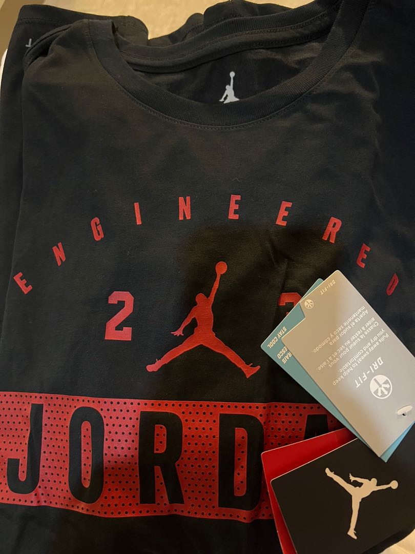 Jordan Nike T-Shirt, Men's Fashion 