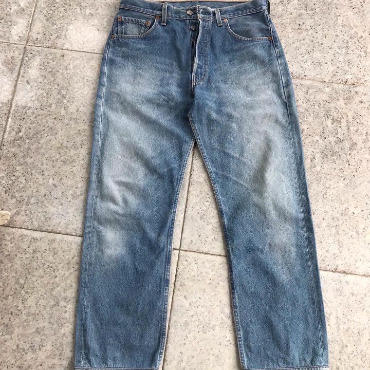 Levi strauss \u0026 co / Levi's 501, Fesyen Pria, Pakaian , Bawahan di Carousell