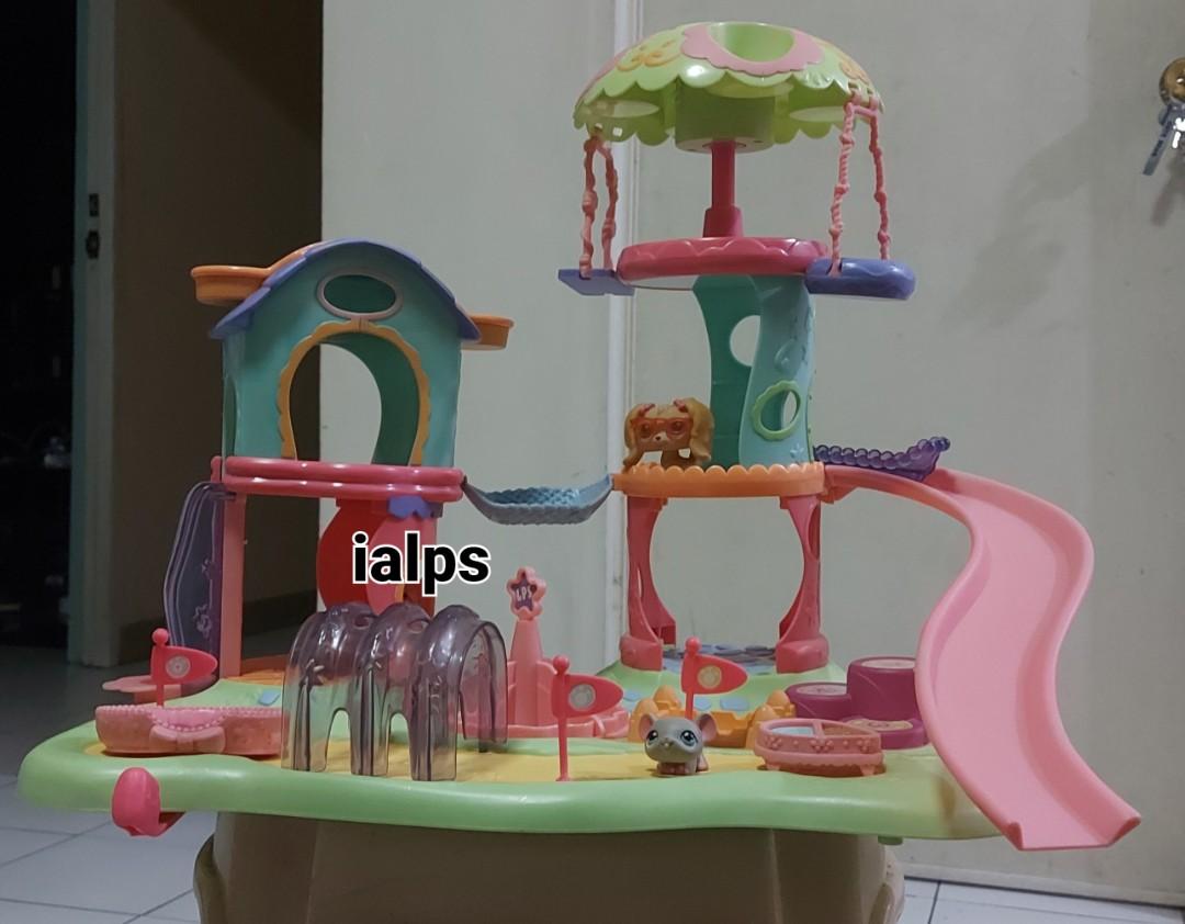 Littlest Littlest Pet Shop LPS Whirl Around Playground, Hobbies