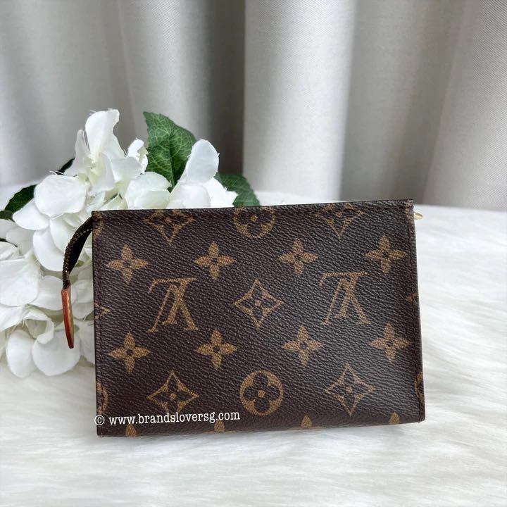 Lv toiletry pouch 15, Luxury, Bags & Wallets on Carousell