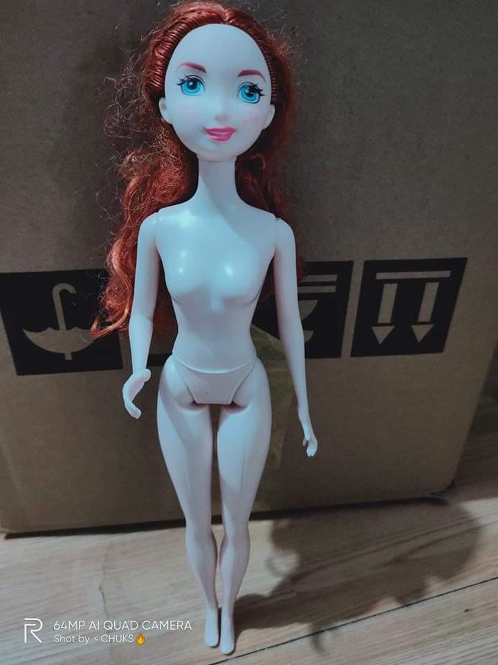 Merida of Brave (Category: Figurines & Statues) located in Paranaque City. Submitted by athenaseducationalbook (Listing ID 1152555540, Image 3). Description: walang articulation may konting flaw yung left side ng dress sa bandang kamay pero di nakaaffect sa quality ng doll maganda padin 350 BDO/GCASH/PALAWAN SHOPEE COD/JNT/MCFA.