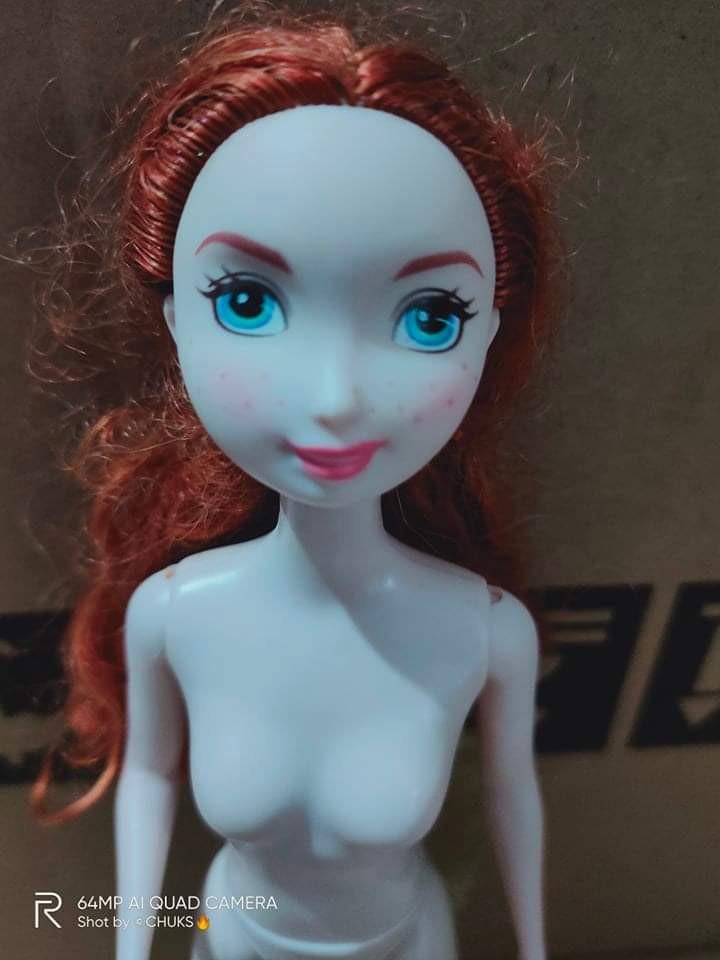 Merida of Brave (Category: Figurines & Statues) located in Paranaque City. Submitted by athenaseducationalbook (Listing ID 1152555540, Image 2). Description: walang articulation may konting flaw yung left side ng dress sa bandang kamay pero di nakaaffect sa quality ng doll maganda padin 350 BDO/GCASH/PALAWAN SHOPEE COD/JNT/MCFA.