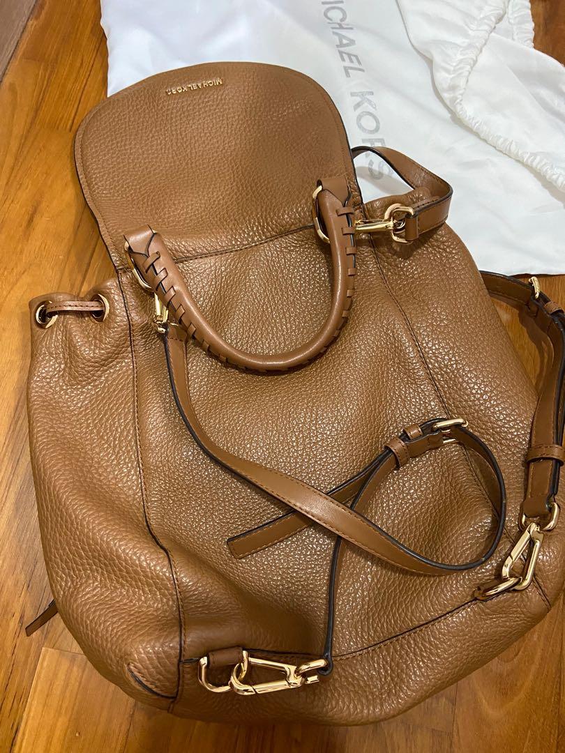 Michael kors 2025 viv backpack review