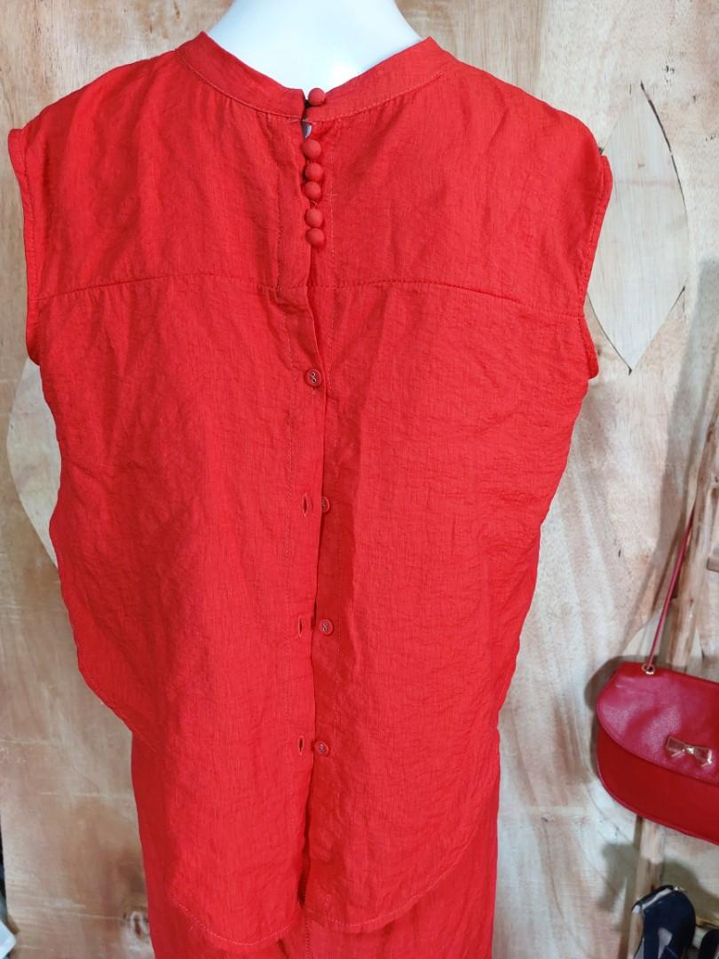 Mid/maxi dress (Category: Dresses) located in Makati City. Submitted by crisfb (Listing ID 1152657936, Image 3). Description: pwede pang gala or pang formal, its super nice po....