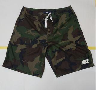 nike short Size 34