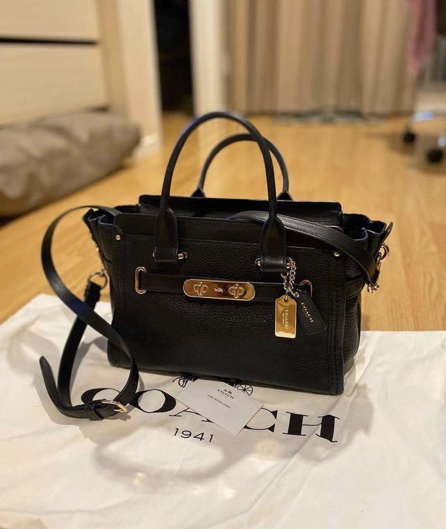 Coach swagger black sale