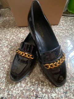 (Category: ) located in . Submitted by shopwithyumin (Listing ID 1152571392, Image 1). Description: .
