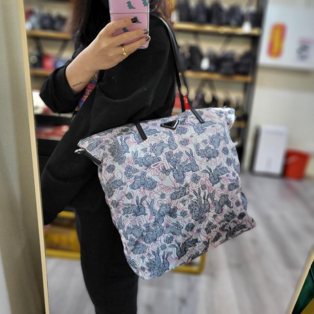 Prada best sale tessuto stampat