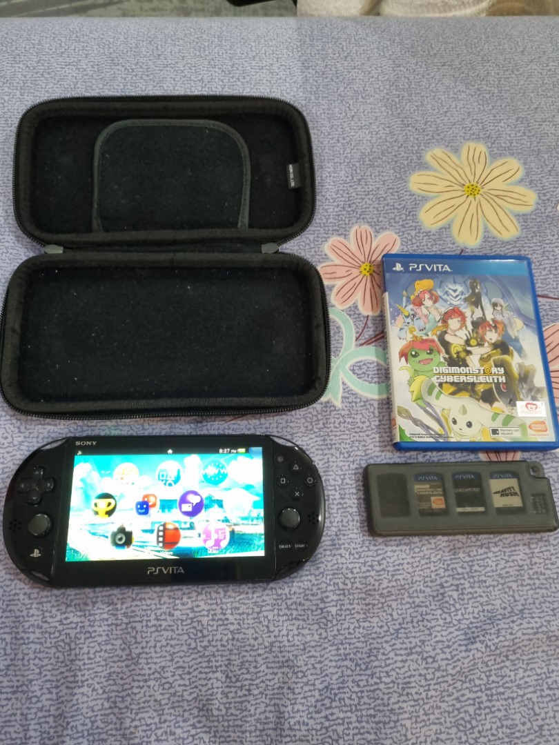 Ps Vita 2000 + 3 games, Video Gaming, Video Game Consoles, PlayStation