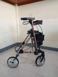 Rollator with wheels