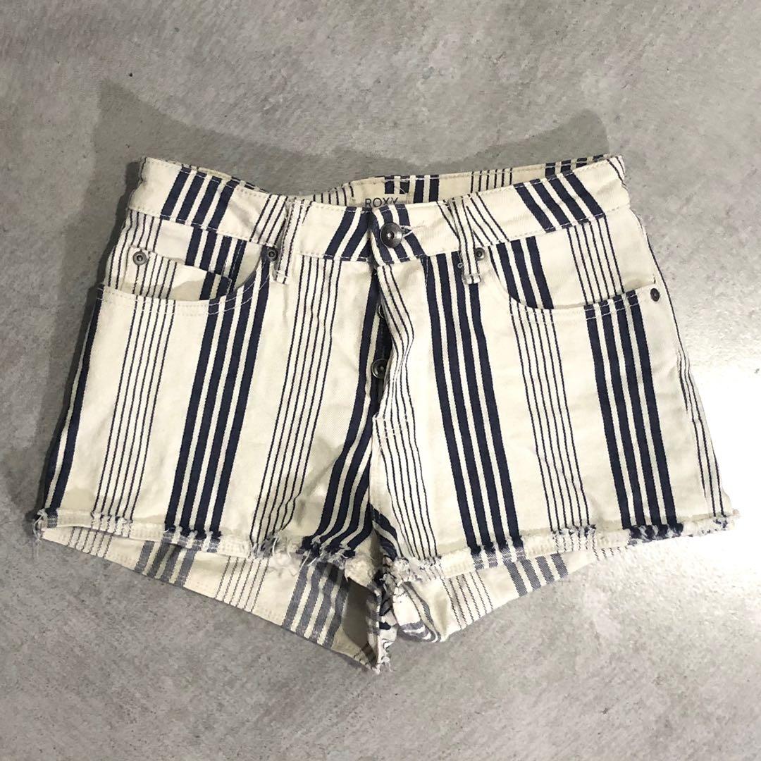 Roxy stripped black cream shorts size 27 (Category: Shorts) located in Taguig. Submitted by kkstuff_ (Listing ID 1152658599, Image 1). Description: 🌷Rules: READ •First to comment mine •Payment First Policy •Fixed Price •Strictly 2 days reservation only •Scheduled Delivery, NO RUSH 🌷Brand & Details on picture 🌷Color may vary due to lighting.