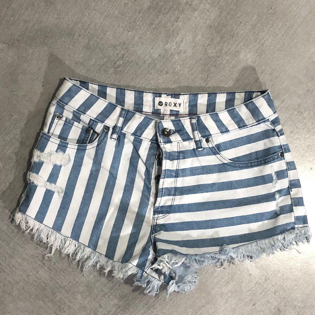 Roxy stripped white and denim shorts size 27 (Category: Shorts) located in Taguig. Submitted by kkstuff_ (Listing ID 1152658421, Image 1). Description: Stain at the back due to label 🌷Rules: READ •First to comment mine •Payment First Policy •Fixed Price •Strictly 2 days reservation only •Scheduled Delivery, NO RUSH 🌷Brand & Details on picture 🌷Color may vary due to lighting.