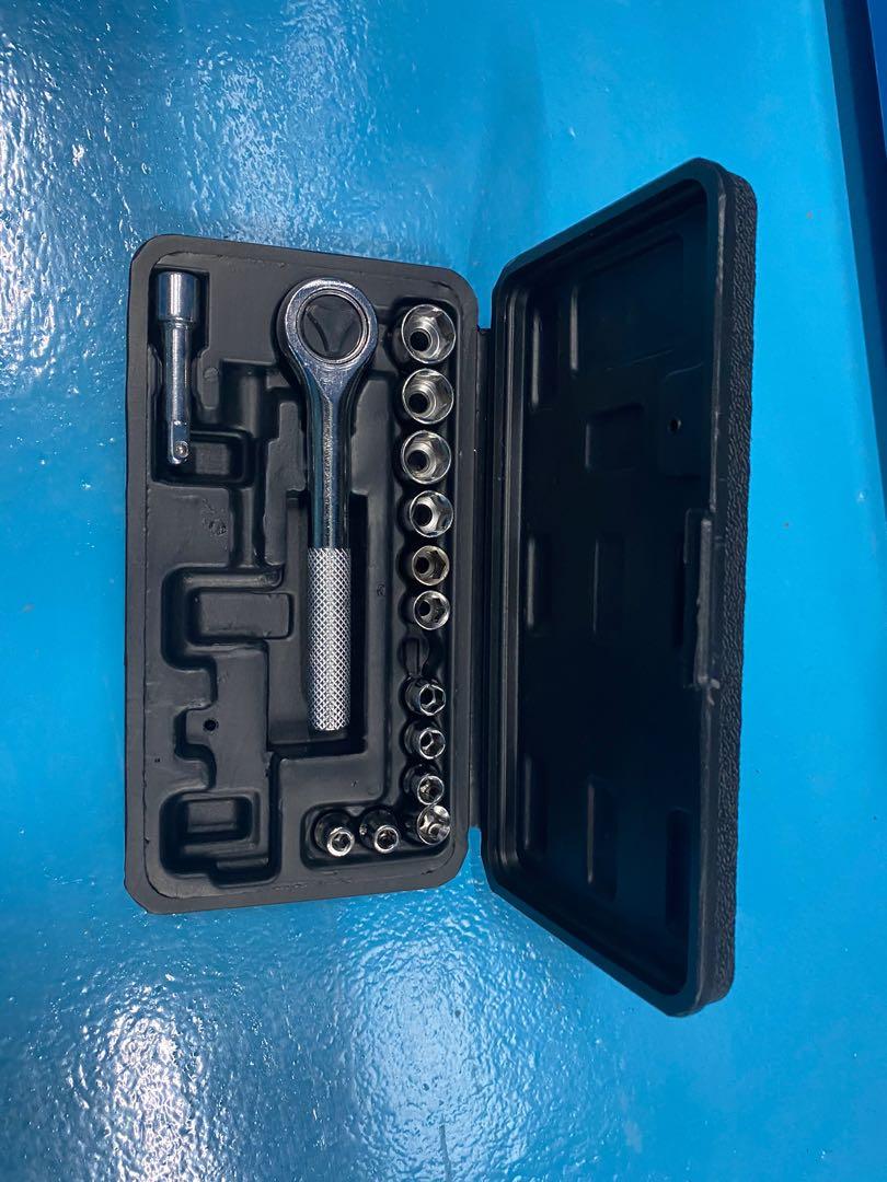 Socket set (Category: Home Improvement Tools & Accessories) located in Singapore. Submitted by briceybrit (Listing ID 1152558131, Image 1). Description: Missing one socket.