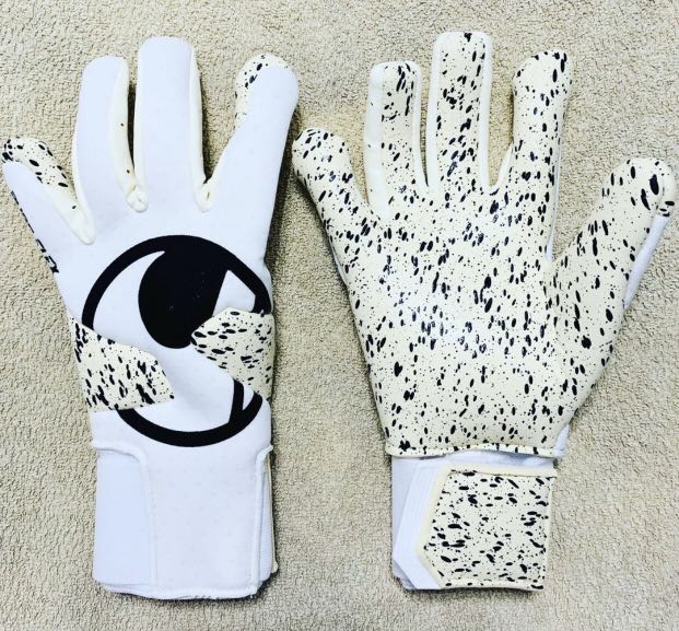 Uhlsport negative hotsell cut gloves