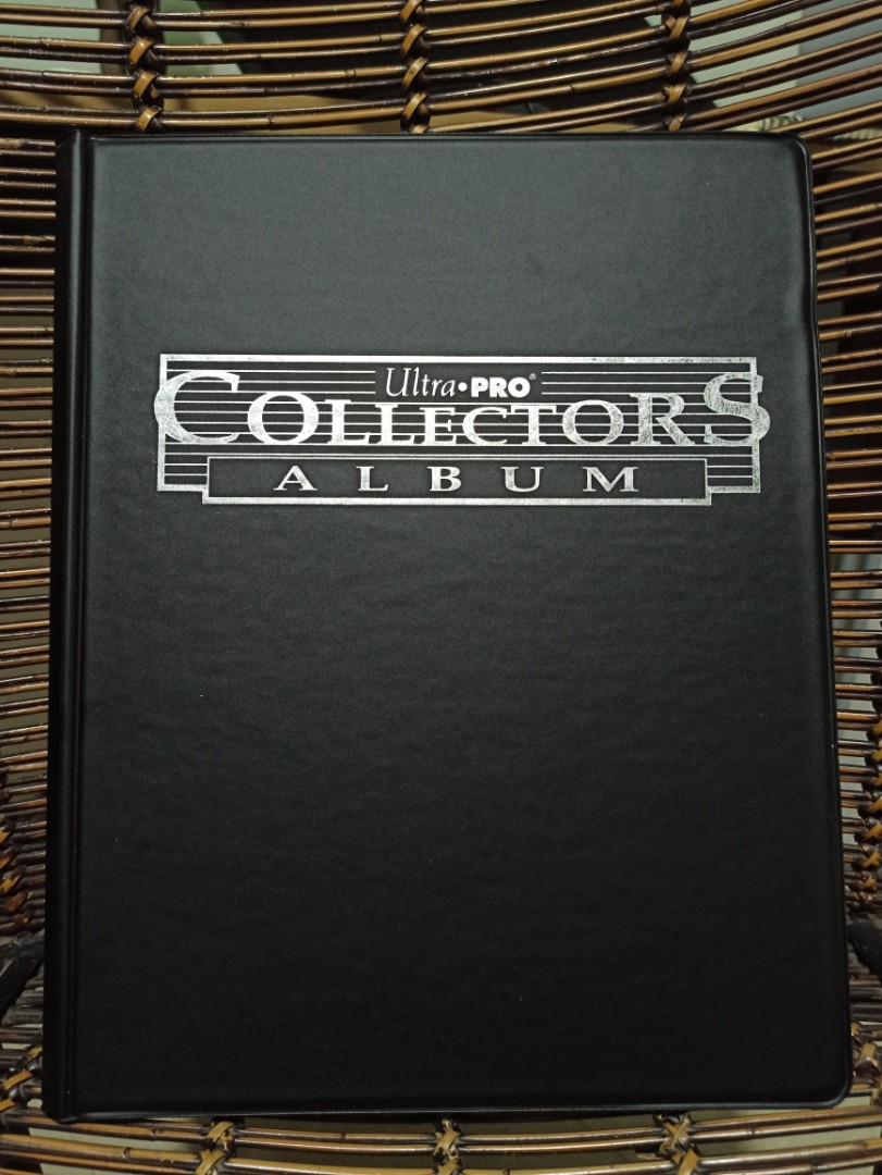 UltraPro 9Pocket Collectors Portfolio Album w/ FREE CARDS, Hobbies