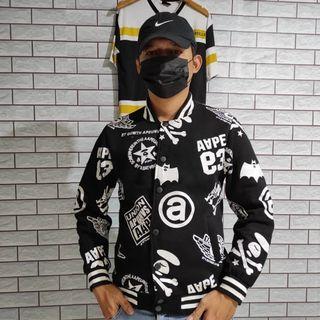 Varcity Aape