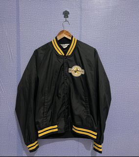 (Category: ) located in . Submitted by streetwear.collections (Listing ID 1152672915, Image 1). Description: .