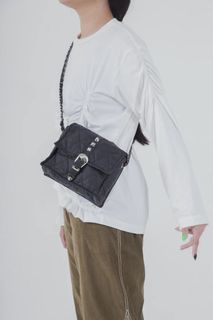 (Kategori: ) berada di . Dikirim oleh good_goodies (ID iklan 1152631825, Gambar 1). Deskripsi: .