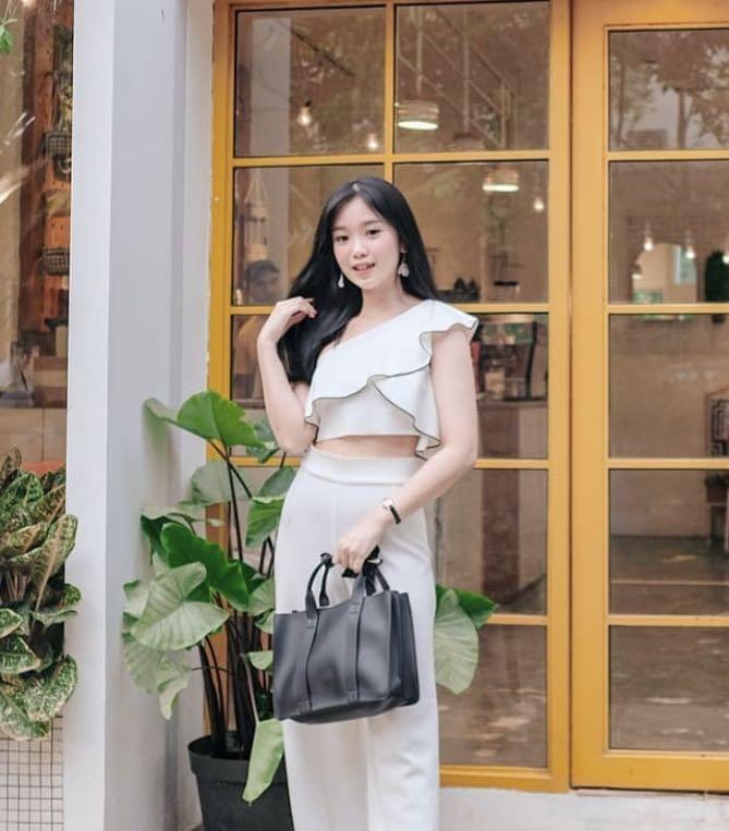 ZARA White Crop Top, Fesyen Wanita 