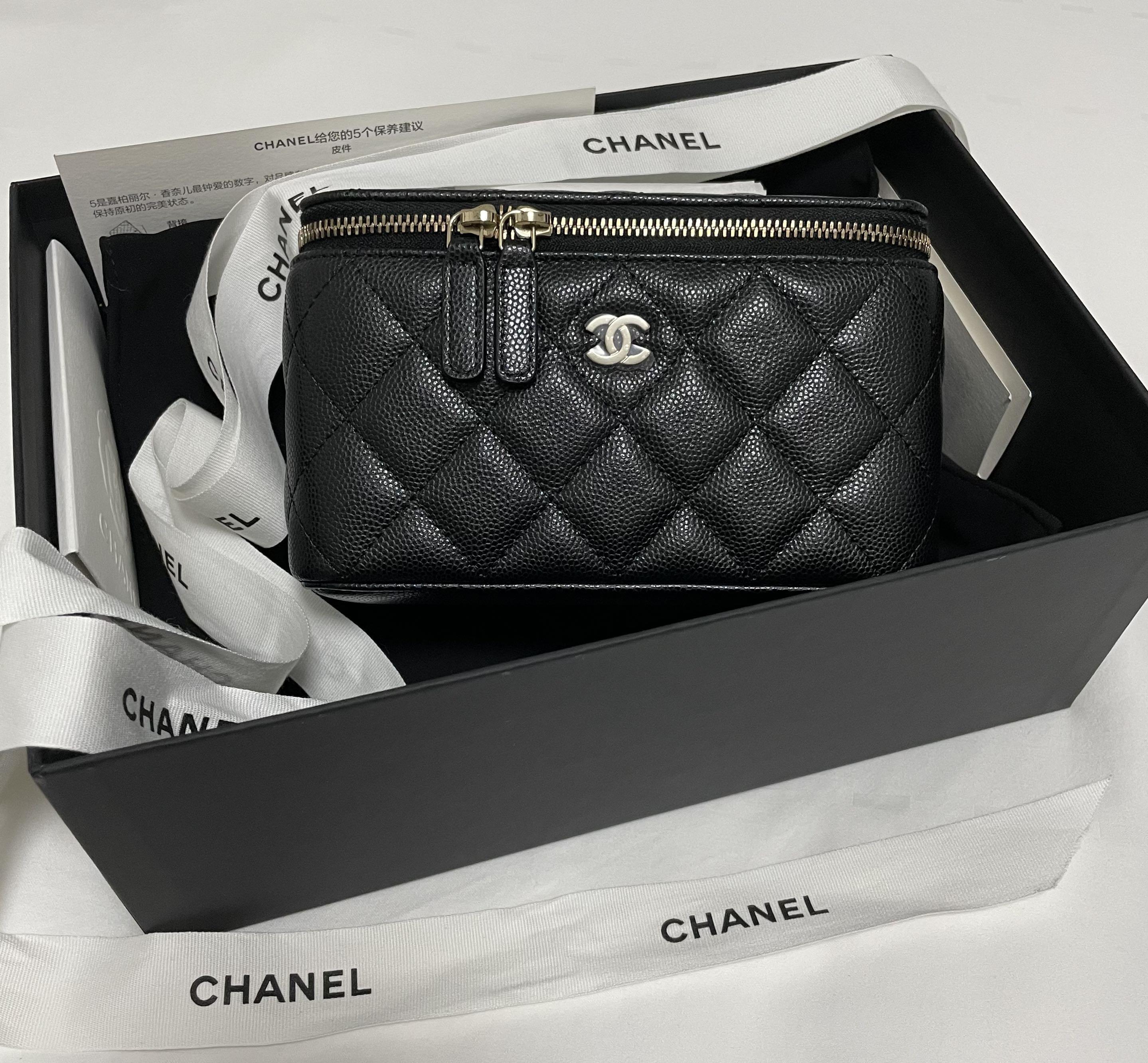 chanel purse with pearl strap