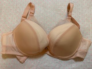 （分類：）位於 。 由 Explore_mywardrobe 提交（商品編號 1156289282，圖片 1）。簡介： 。