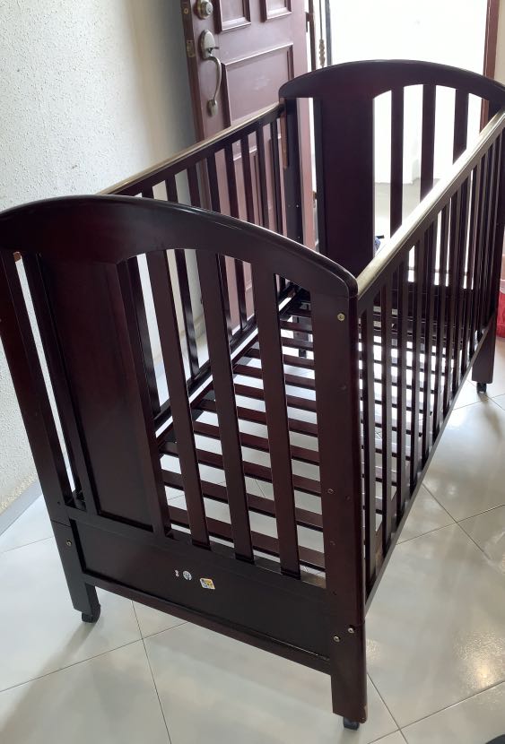 Baby Cot For Sale 25, Babies & Kids, Baby Nursery & Kids Furniture, Cots & Cribs on Carousell