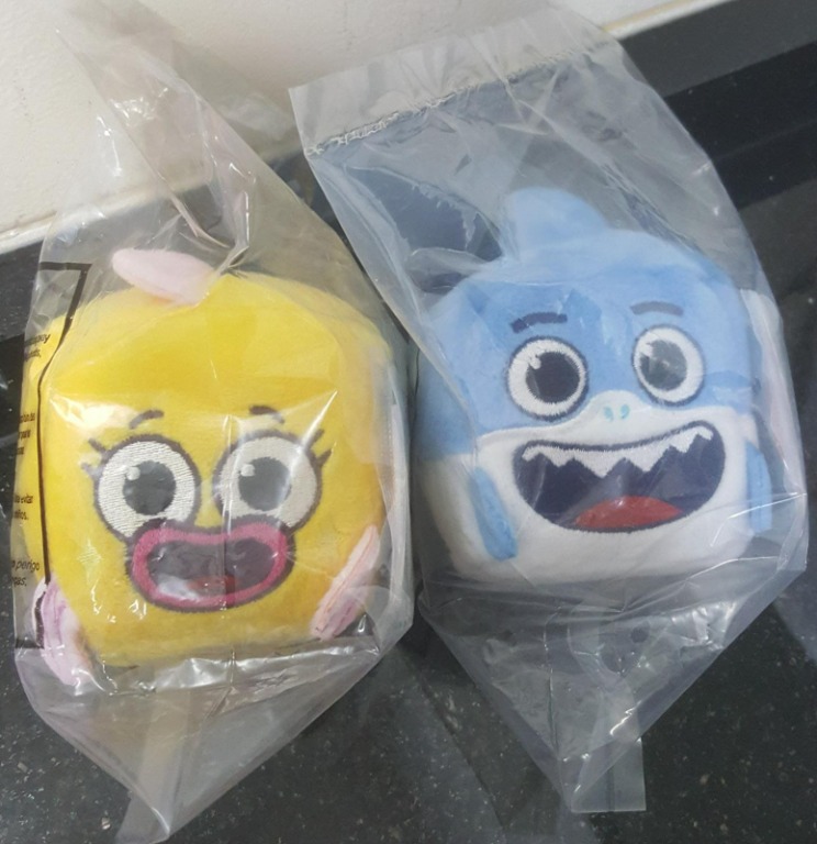 Singing daddy shark toy cheap